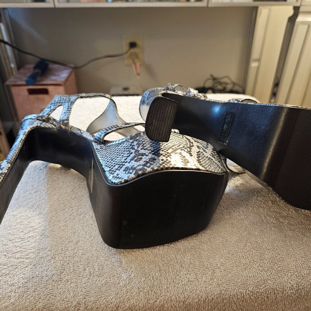 Platform heels - Picture 6 of 6
